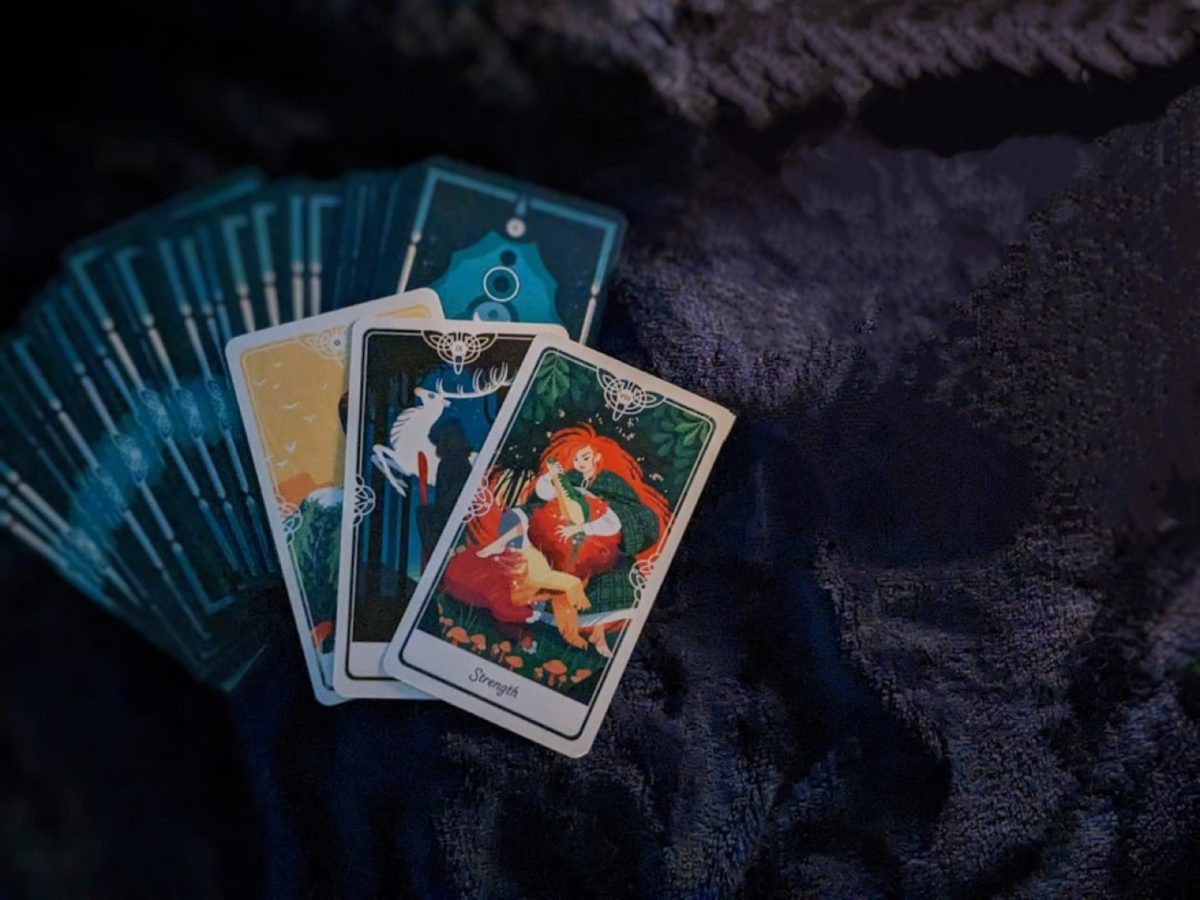 La Lune (Tarot de Marseille) : intuition, rêves, vigilance