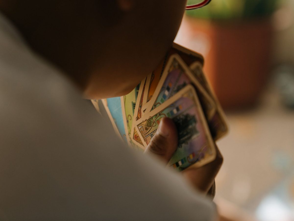 Tournois de tarot à Locmaria : les stratégies pour sortir du lot