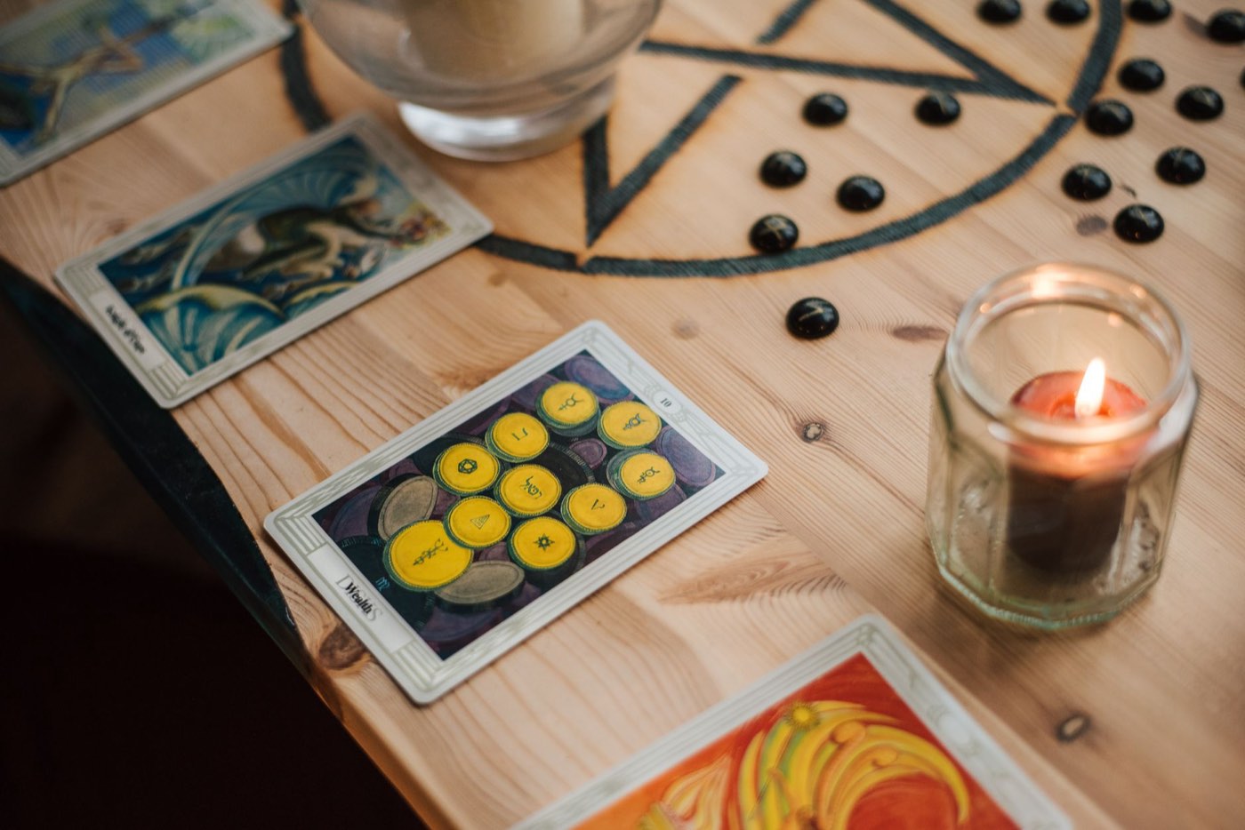 Illustration : Tirage en croix du Tarot