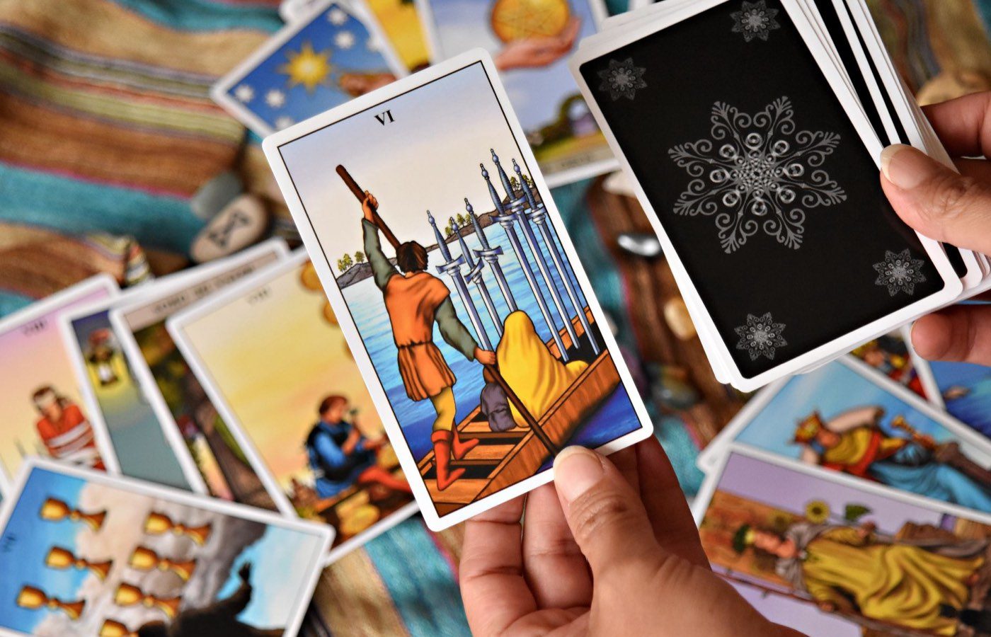 L&rsquo;Hermite tarot: arcane IX, sens, symboles et interprétations